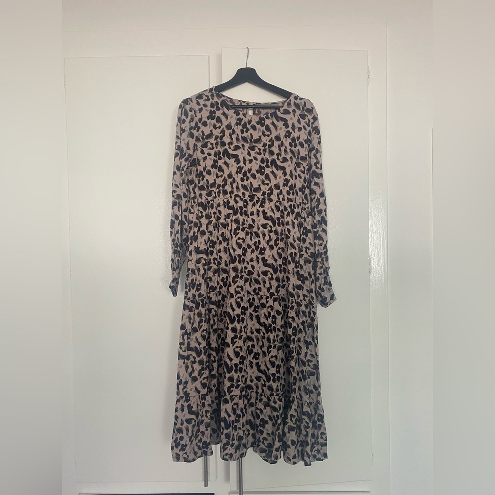 Leopard Print Long Sleeve Dress